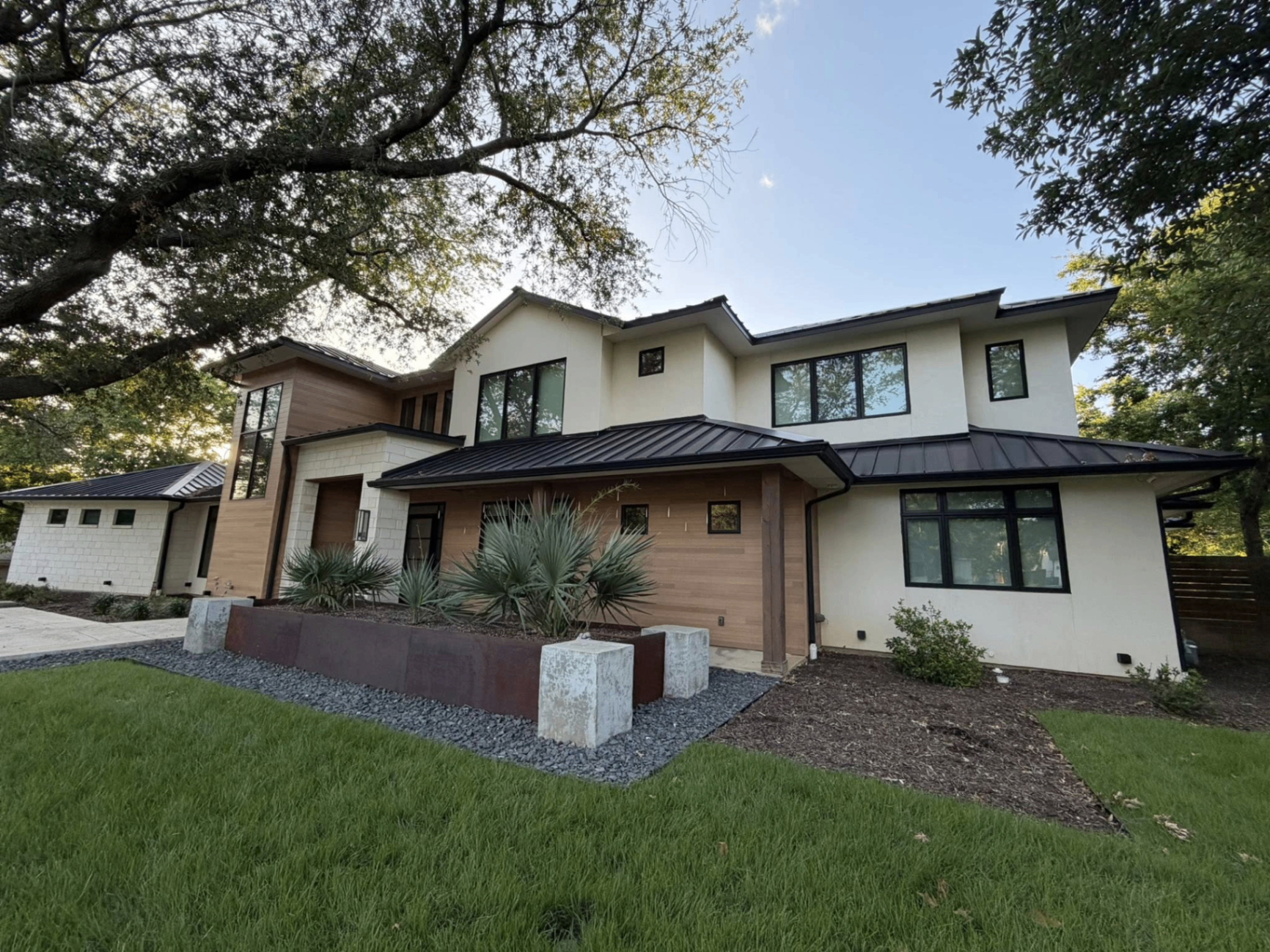 Modern Estate — Window Cleaning & Exterior Detail