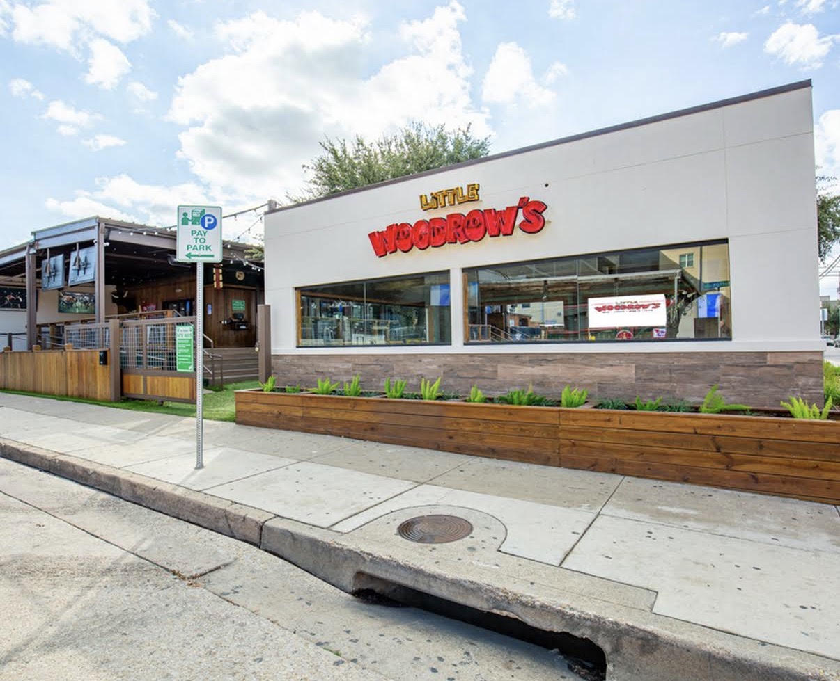 Little Woodrow's — Storefront Detail